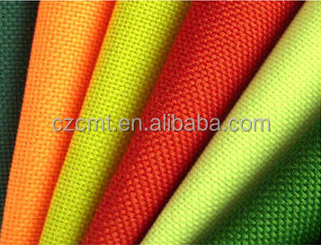300D Polyester Oxford Tissue enduit PVC enduit pour une résistance et une durabilité supérieures