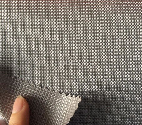 58/60&quot; largeur poids moyen 100% polyester cation trois brins tissu oxford 1680D