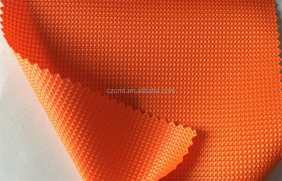 58/60&quot; largeur poids moyen 100% polyester cation trois brins tissu oxford 1680D