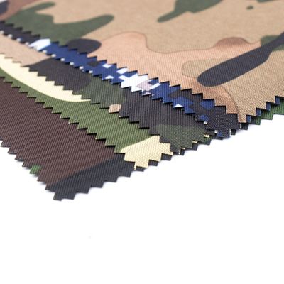 Couleurs personnalisées Tissu camouflé Ripstop Camouflage Polyester coton Tissu en nylon imprimé