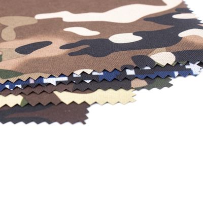 Couleurs personnalisées Tissu camouflé Ripstop Camouflage Polyester coton Tissu en nylon imprimé